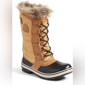 Sorel Tofino II Faux Fur Lined Waterproof Boots SIZE 6